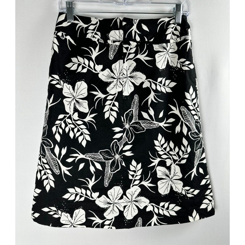 H&M Tropical Floral A-Line Skirt Size 4 Black White Monochrome Coastal Resort - Picture 2 of 9